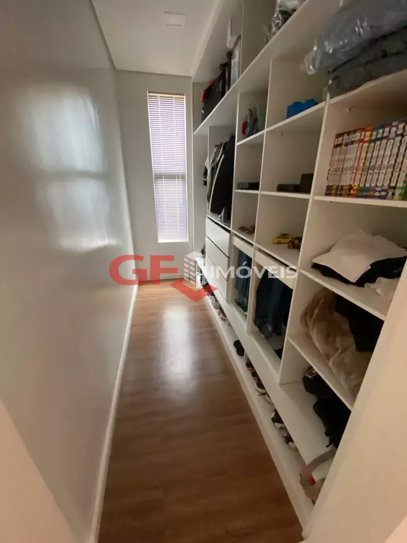 Quarto 1- Closet